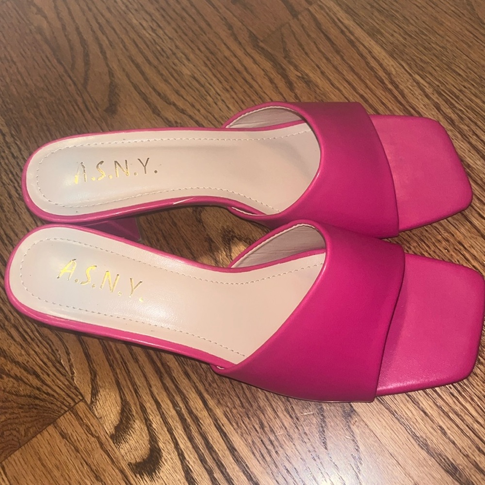 Fuschia mule